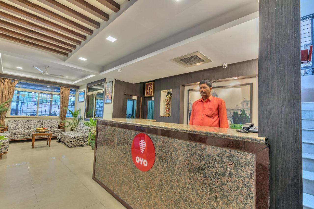 Oyo 11428 Hotel Krishna'S Residency Haydarabad Dış mekan fotoğraf