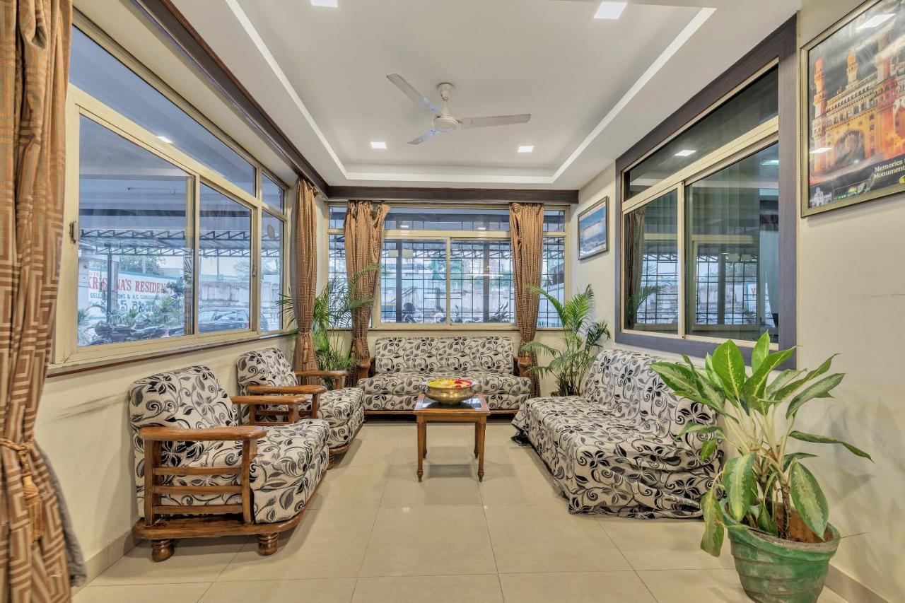 Oyo 11428 Hotel Krishna'S Residency Haydarabad Dış mekan fotoğraf