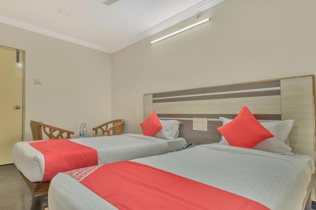 Oyo 11428 Hotel Krishna'S Residency Haydarabad Dış mekan fotoğraf